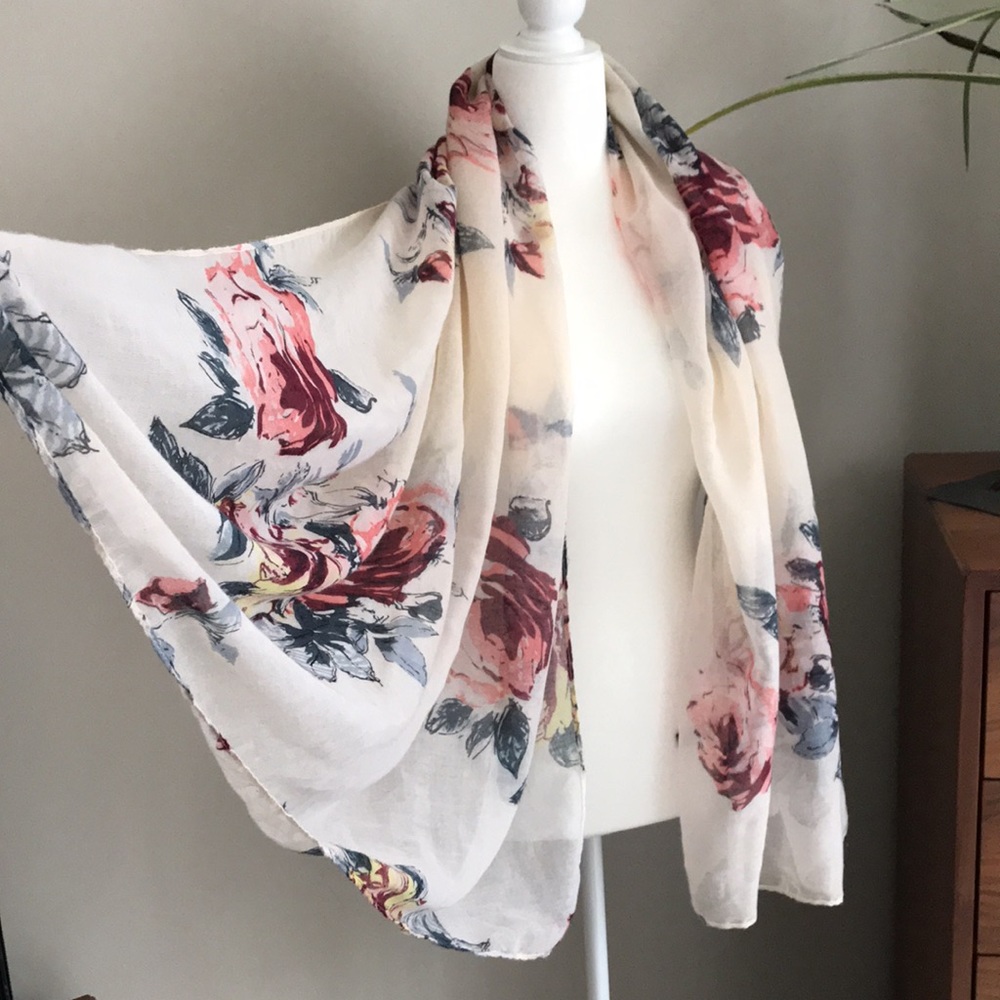 Scarf - Picture 3 of 7